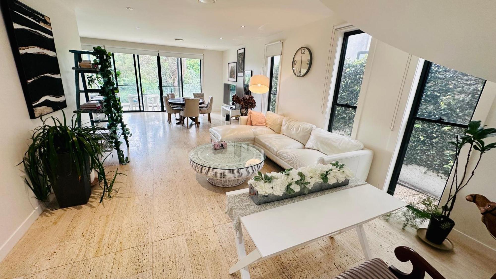 Golf Course Apartment *